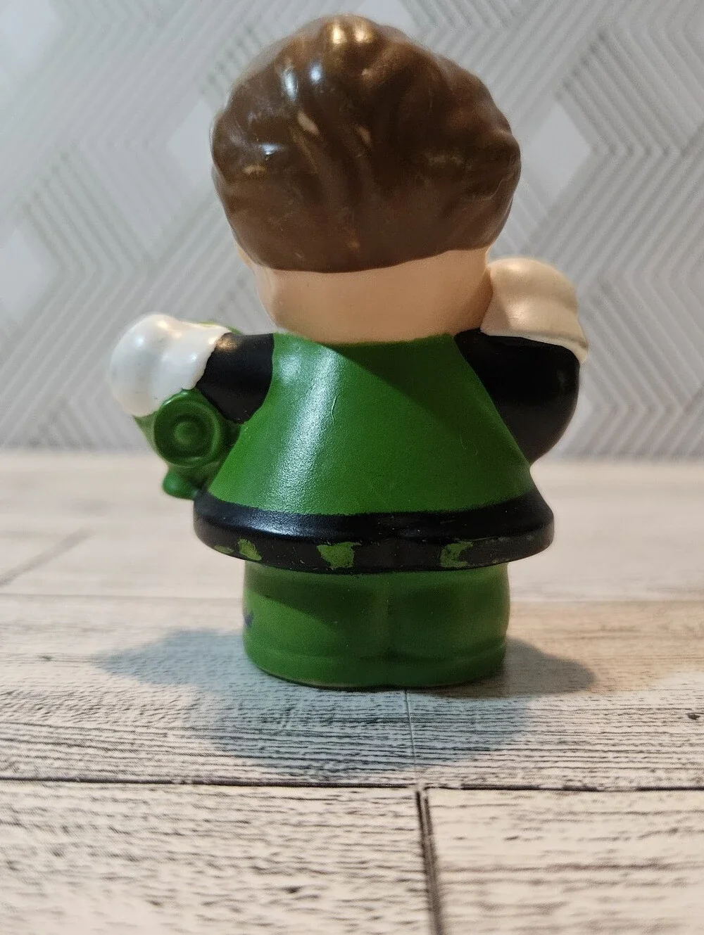 Mattel FISHER PRICE LITTLE PEOPLE DC Super Hero GREEN LANTERN Exclusive Figure